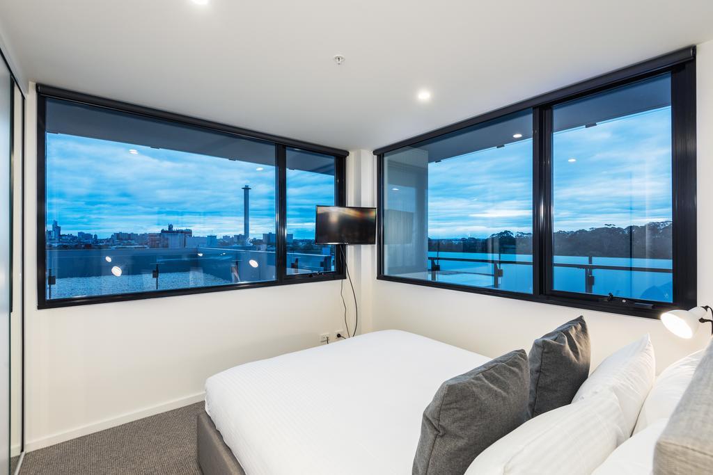 Playhouse Apartments Abbotsford Мелбърн Екстериор снимка
