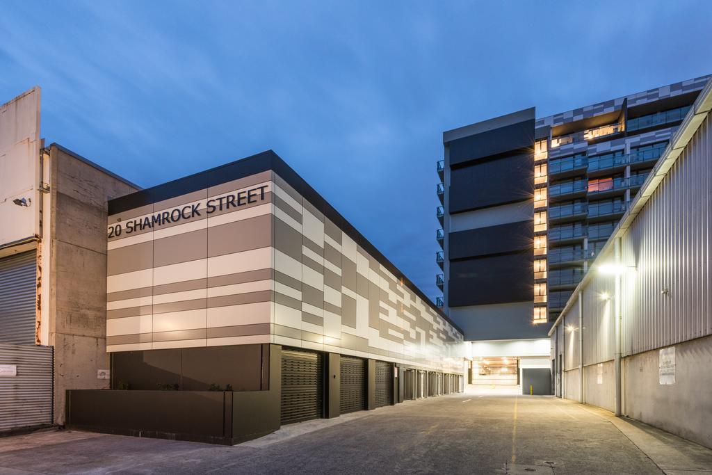 Playhouse Apartments Abbotsford Мелбърн Екстериор снимка