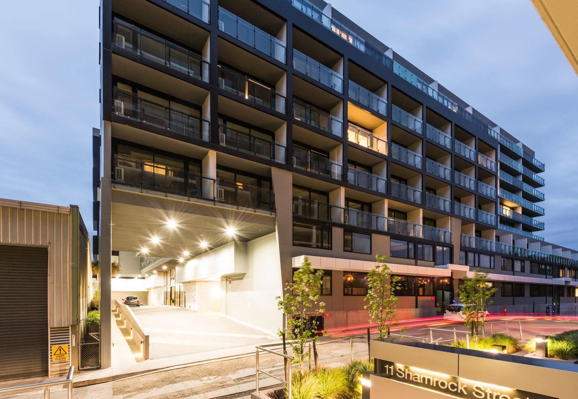 Playhouse Apartments Abbotsford Мелбърн Екстериор снимка
