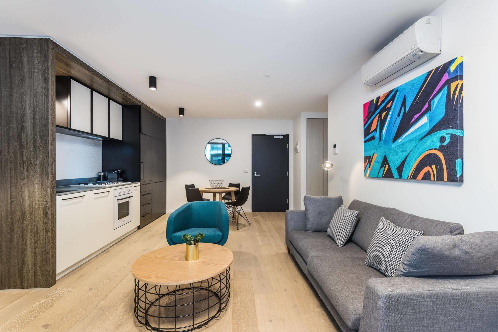 Playhouse Apartments Abbotsford Мелбърн Екстериор снимка